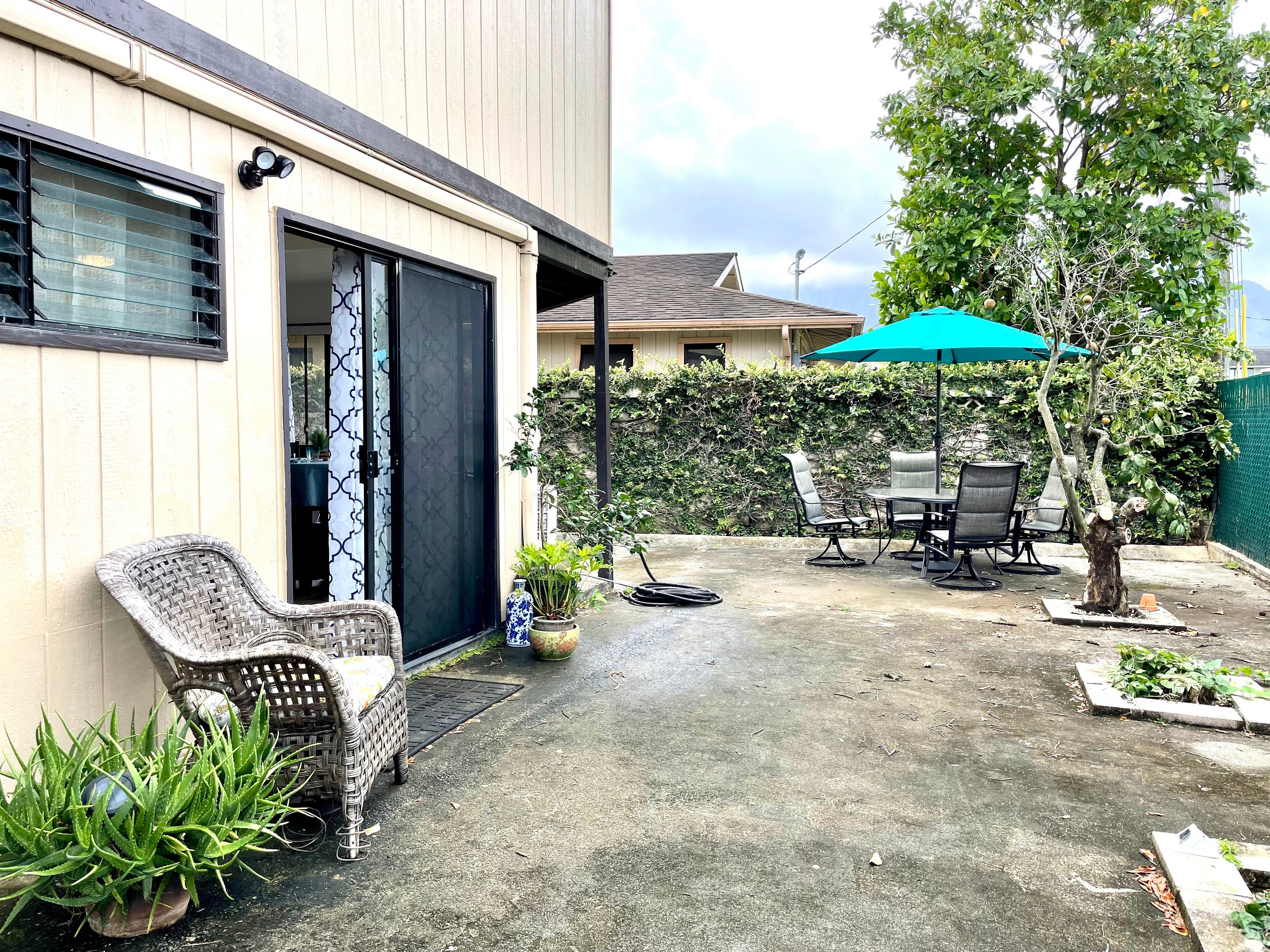 Bright & Private 1BR Garden Suite Blocks from the Bay